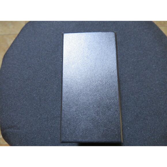 Gruen Womens Wrist Watch Gray Hard Bracelet Band Silver Trim White Face Quartz - Picture 3 of 9